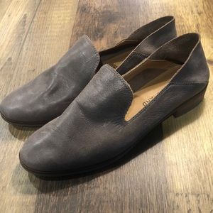 Like New! Lucky Brand Soft Leather Grey Shoes 8